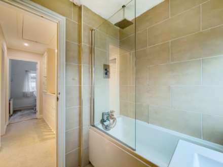 Smithies Moor Crescent, Birstall, Image 16