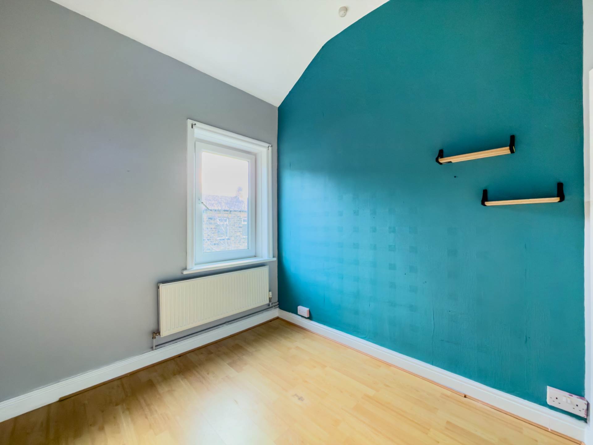 Industrial Avenue, Batley, Image 12