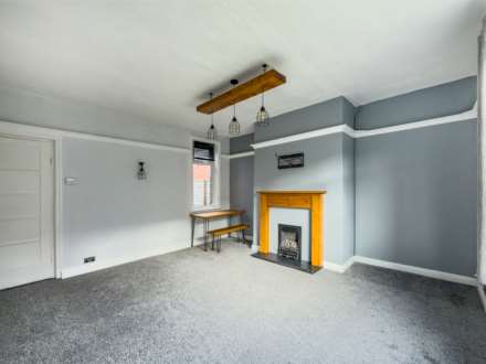 Industrial Avenue, Batley, Image 5