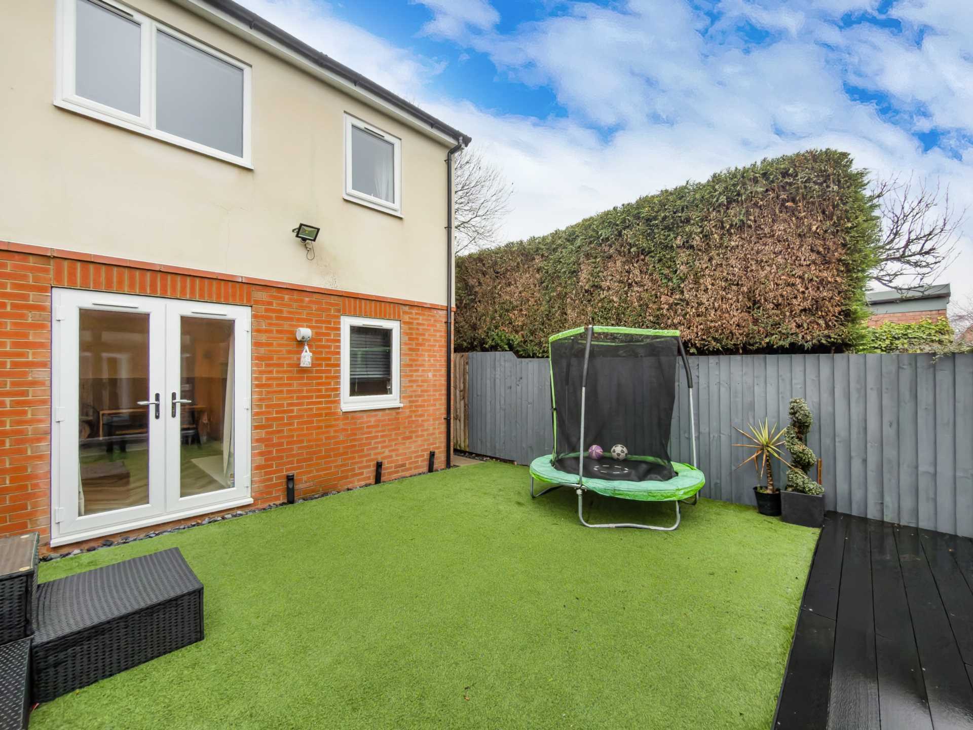 Hill Crescent, Batley, Image 19