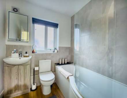 Hill Crescent, Batley, Image 15