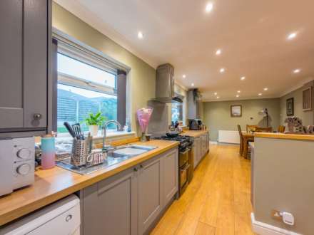 Shirley Avenue, Cleckheaton, Image 3