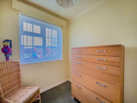 Oxford Drive, Gomersal, Image 17