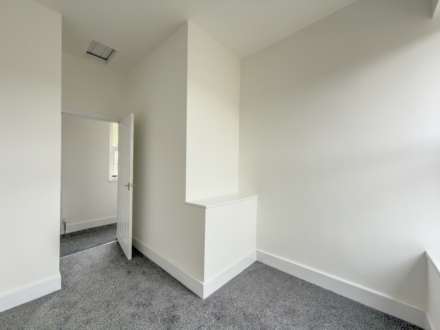 Primrose Hill, Batley, Image 10