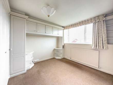 Moor Park Court, Dewsbury, Image 12