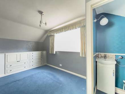 Moor Park Court, Dewsbury, Image 15