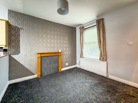 Common Road, Batley, Image 2