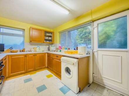 Ashfield Road, Birstall, Image 4