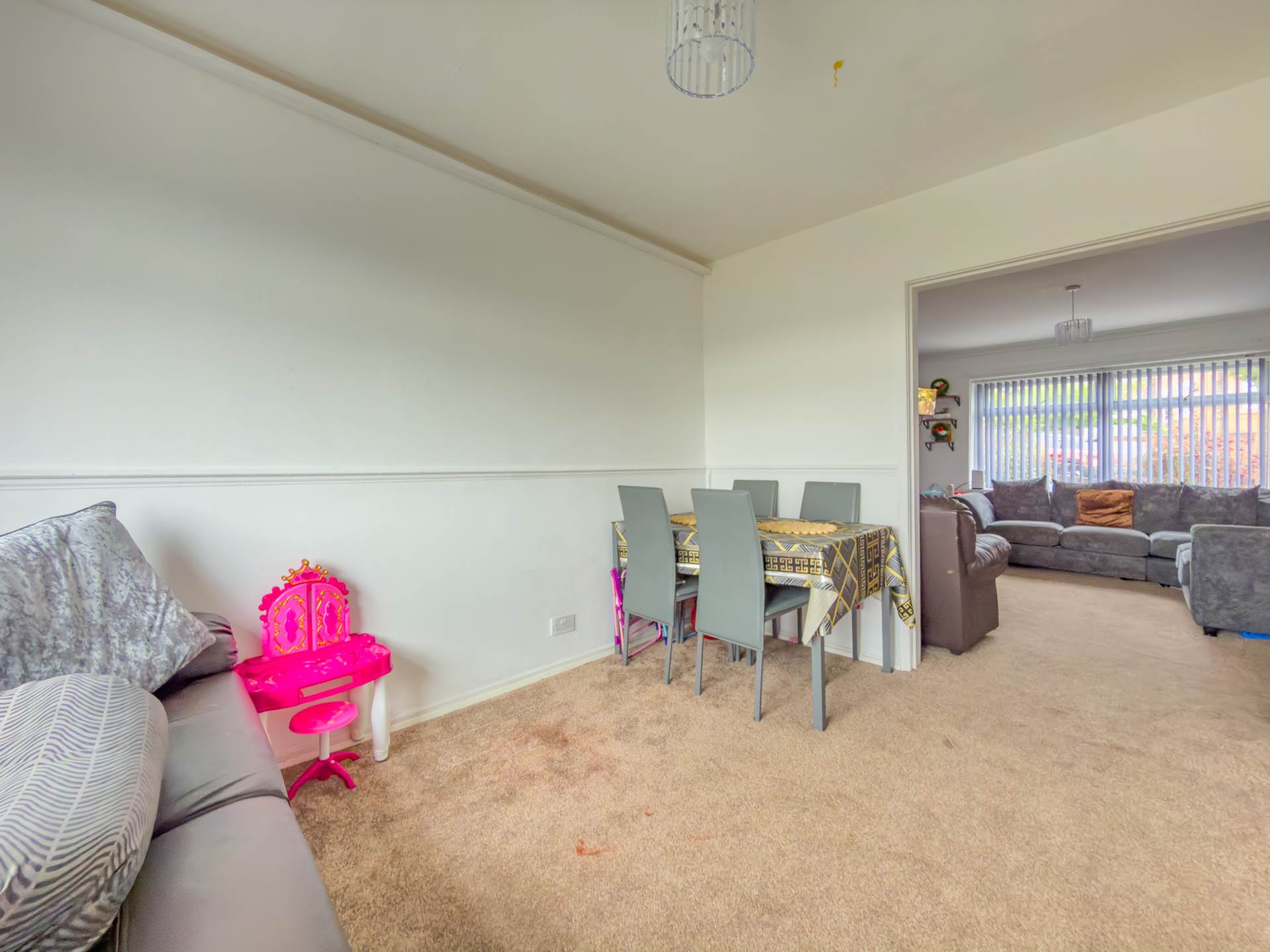 Harewood Avenue, Heckmondwike, Image 7