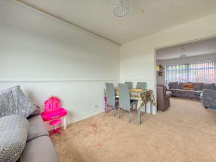 Harewood Avenue, Heckmondwike, Image 7