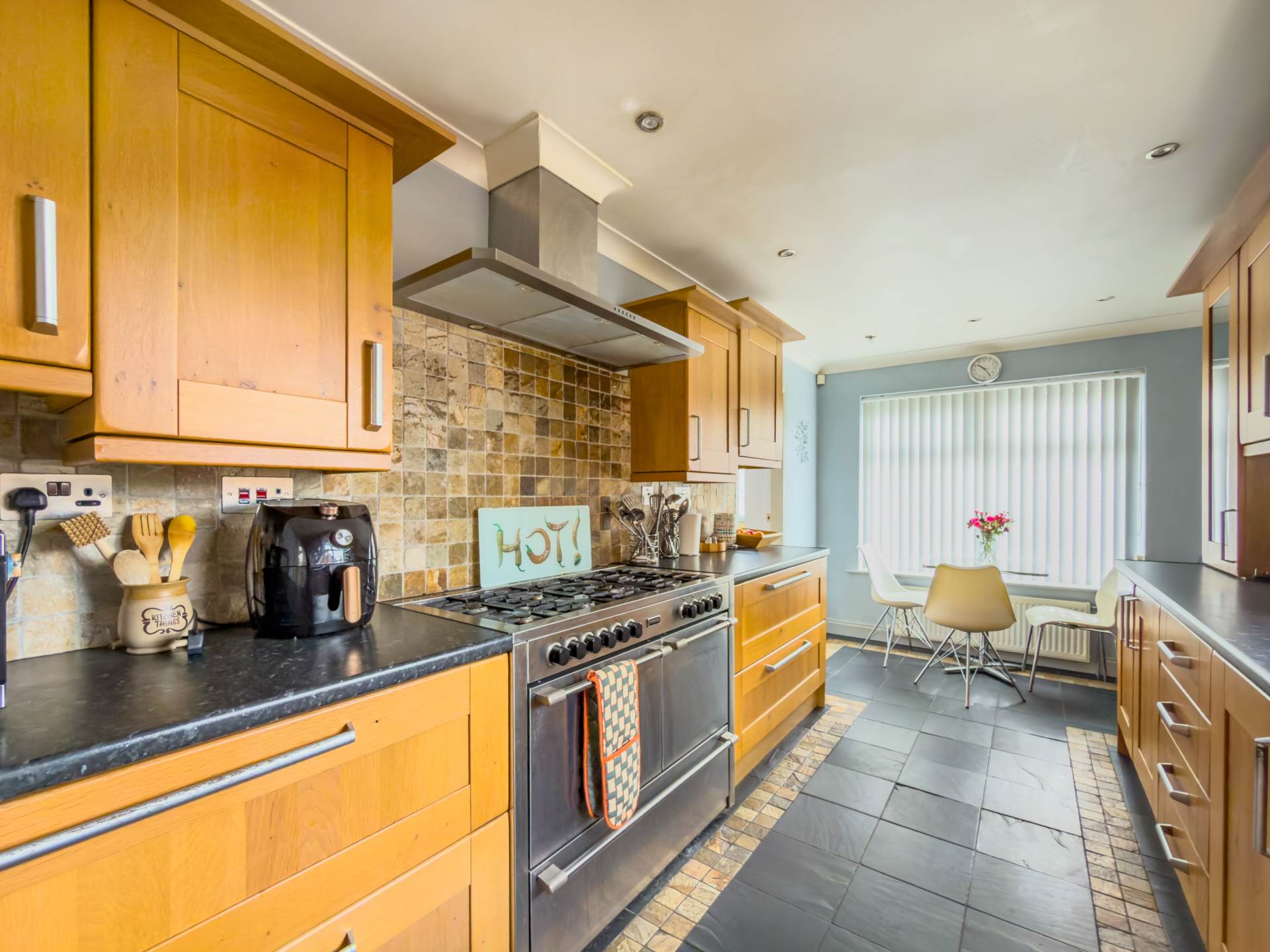 Moor End Lane, Dewsbury, Image 3