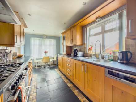 Moor End Lane, Dewsbury, Image 4