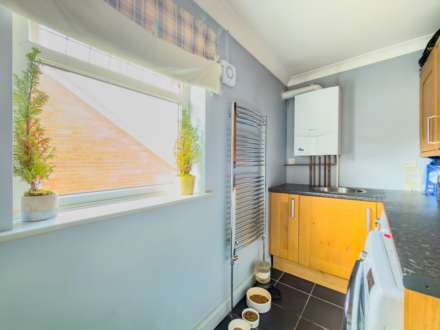 Moor End Lane, Dewsbury, Image 7