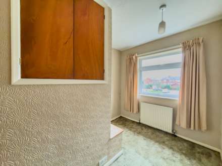 Dudley Avenue, Howden Clough, Image 18