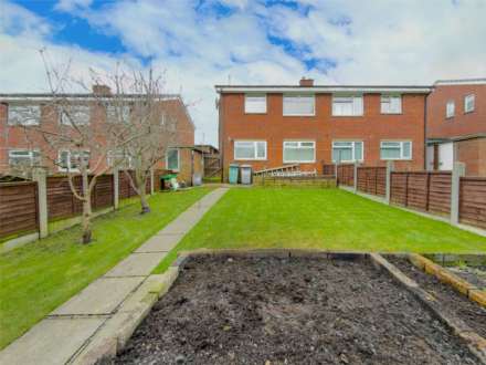 Dudley Avenue, Howden Clough, Image 19