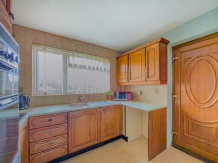 Dudley Avenue, Howden Clough, Image 3