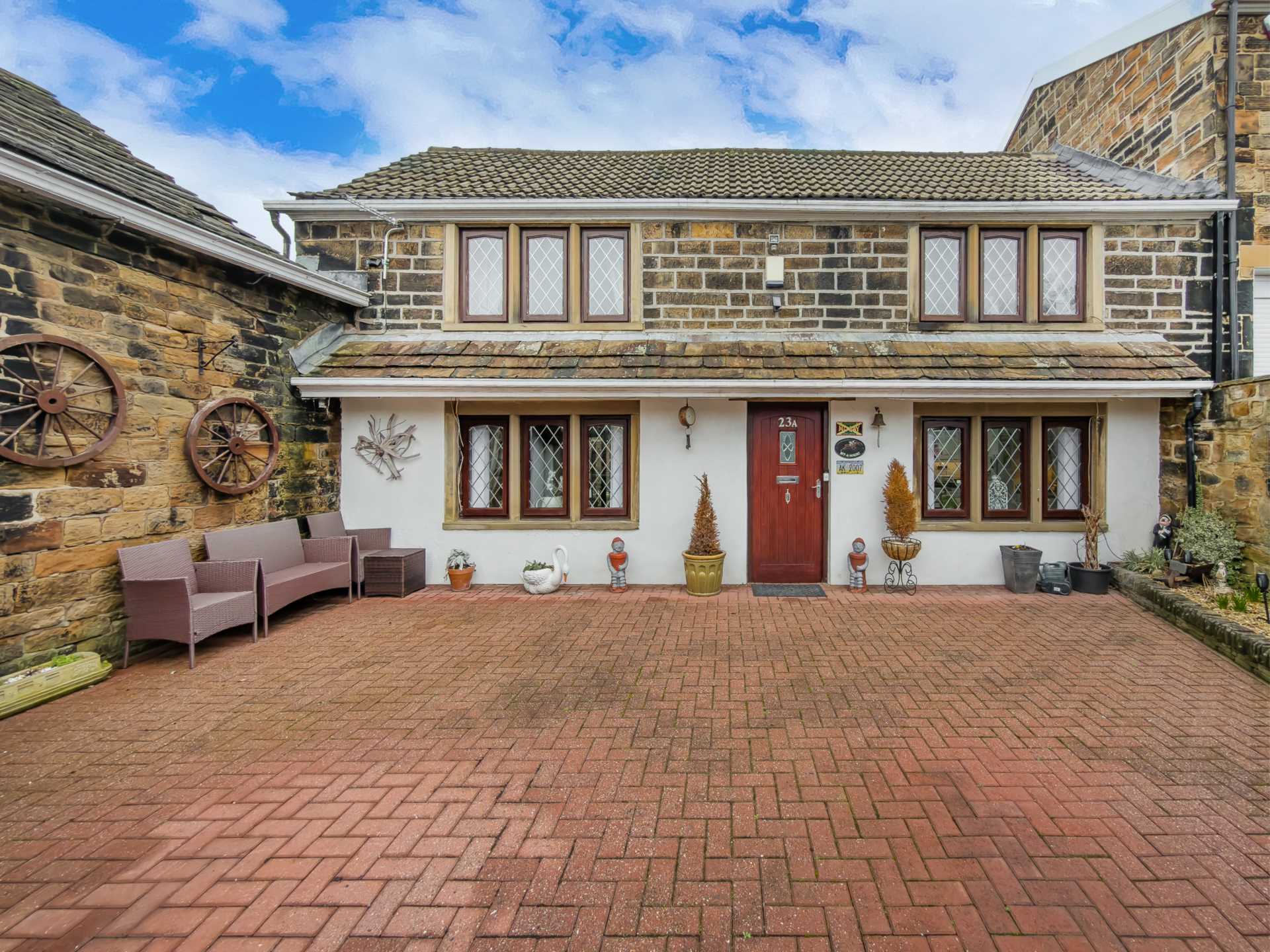 White Lee Road, Batley, Image 1