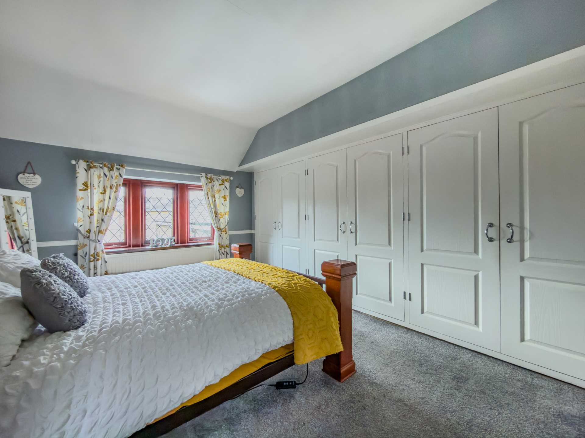 White Lee Road, Batley, Image 14