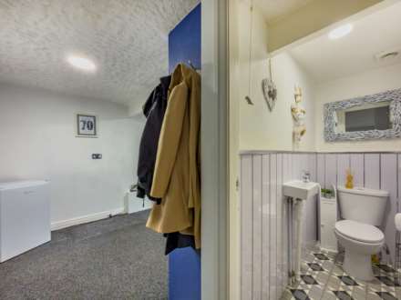 White Lee Road, Batley, Image 11