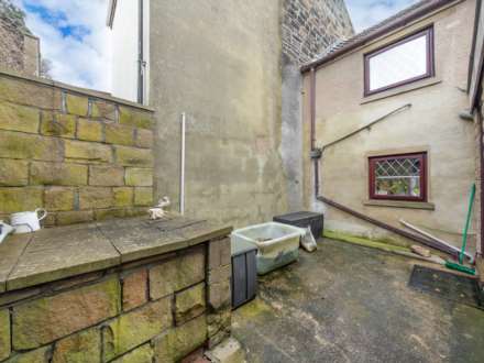 White Lee Road, Batley, Image 24