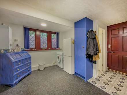 White Lee Road, Batley, Image 9