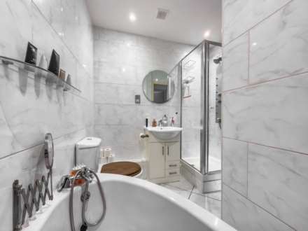 Beehive Court, Liversedge, Image 13