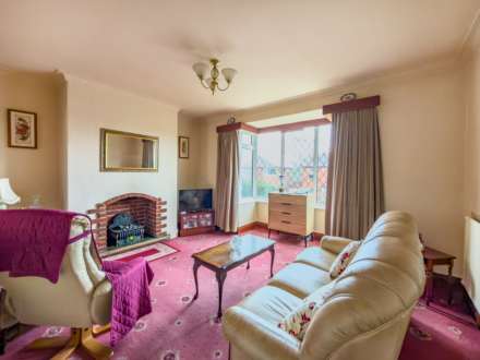 Kings Drive, Batley, Image 8