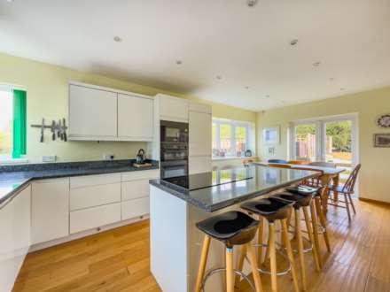 Woodlands Road, Batley, Image 4
