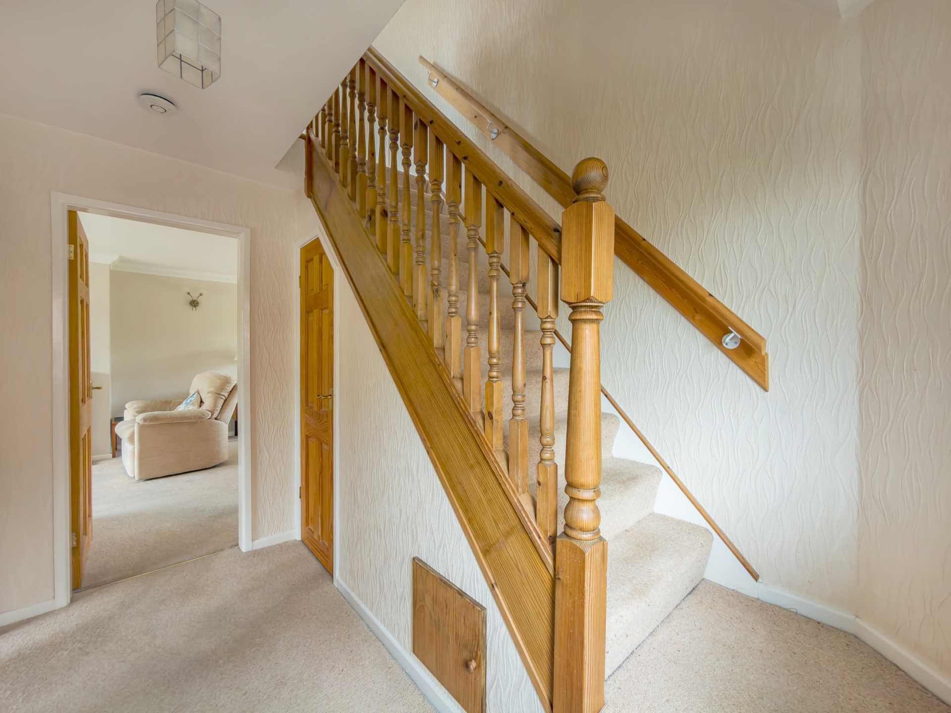 Larch Close, Birstall, Image 11