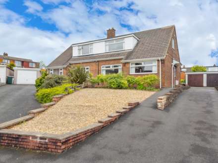 Larch Close, Birstall, Image 1