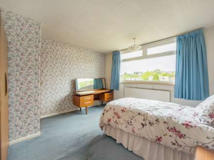 Larch Close, Birstall, Image 12