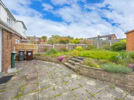Larch Close, Birstall, Image 19