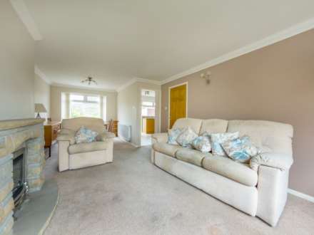 Larch Close, Birstall, Image 7