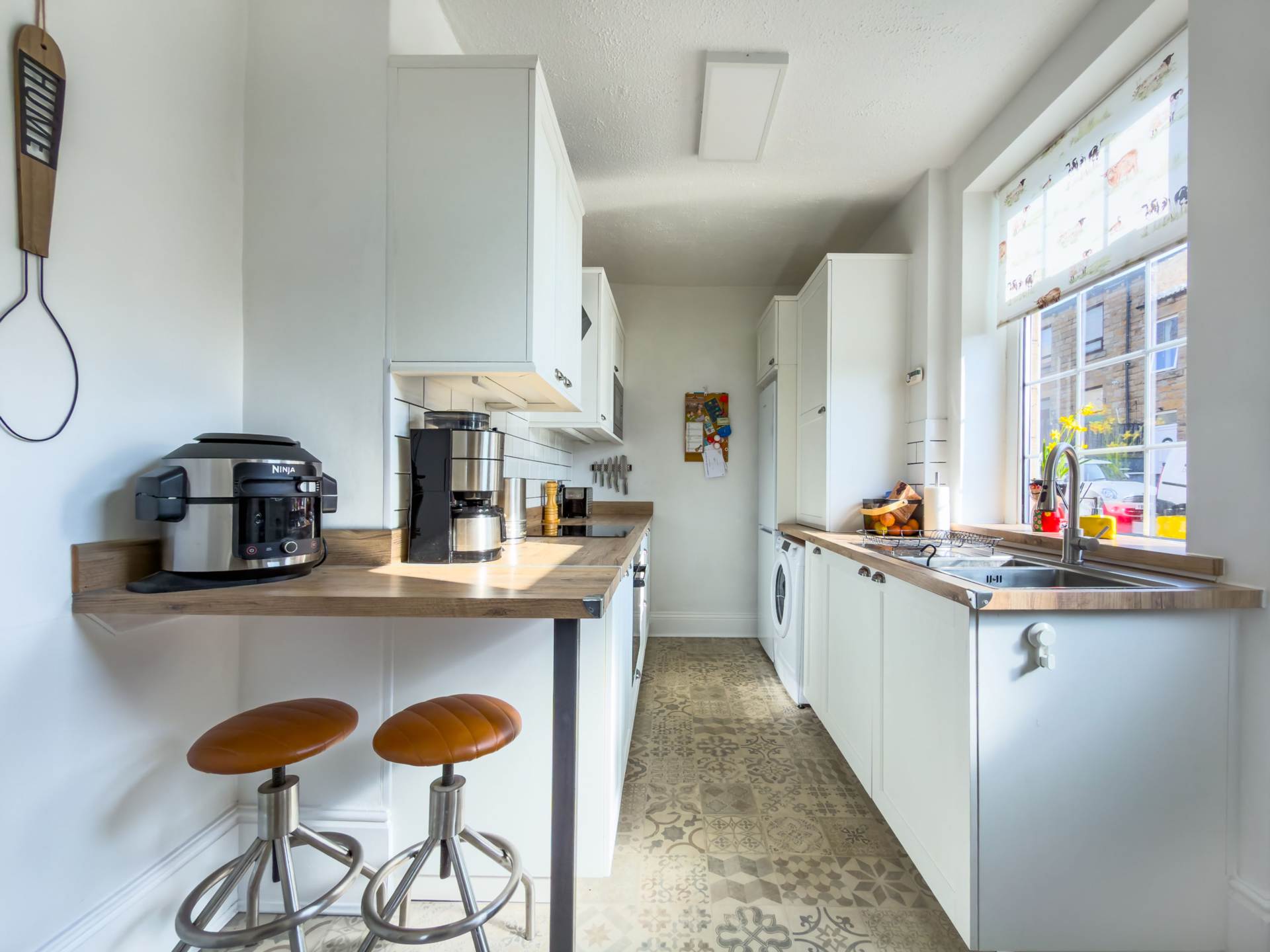 Bradford Road, Batley, Image 3