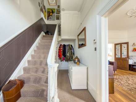 Bradford Road, Batley, Image 11