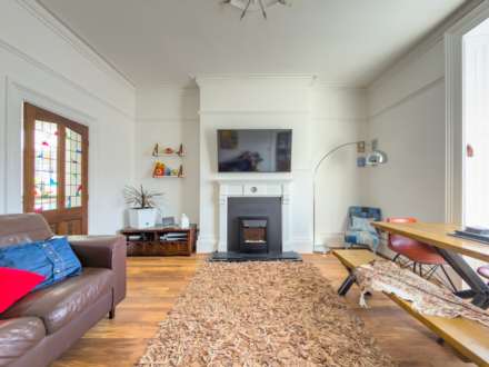 Bradford Road, Batley, Image 7