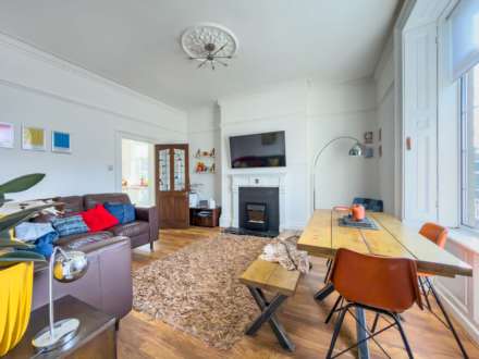 Bradford Road, Batley, Image 9