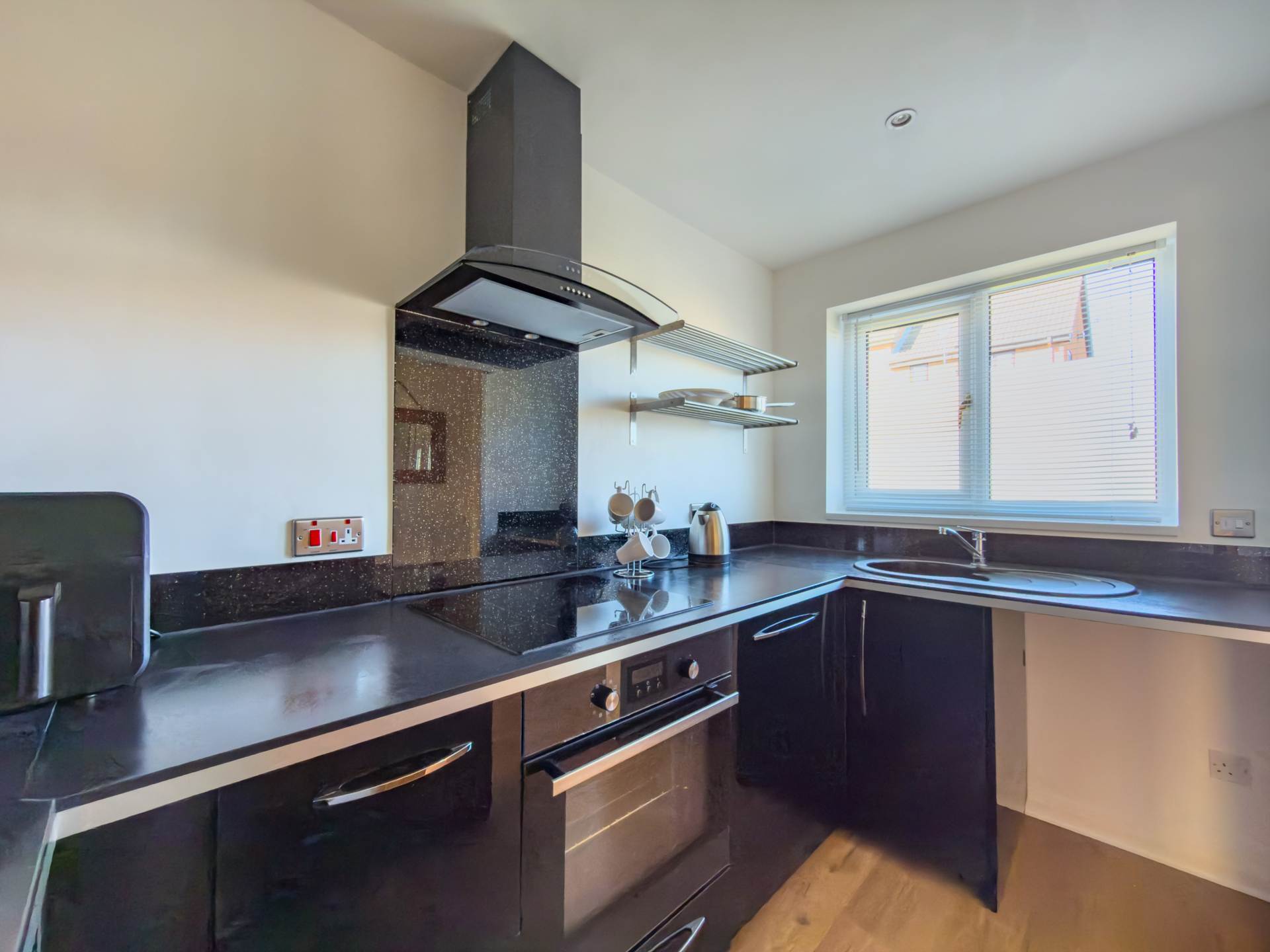 Ibbetson Road, Churwell, Morley, Image 4