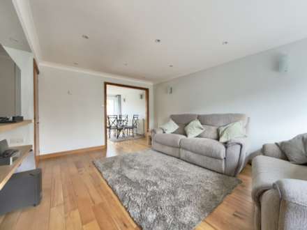 John Nelson Close, Birstall, Image 10