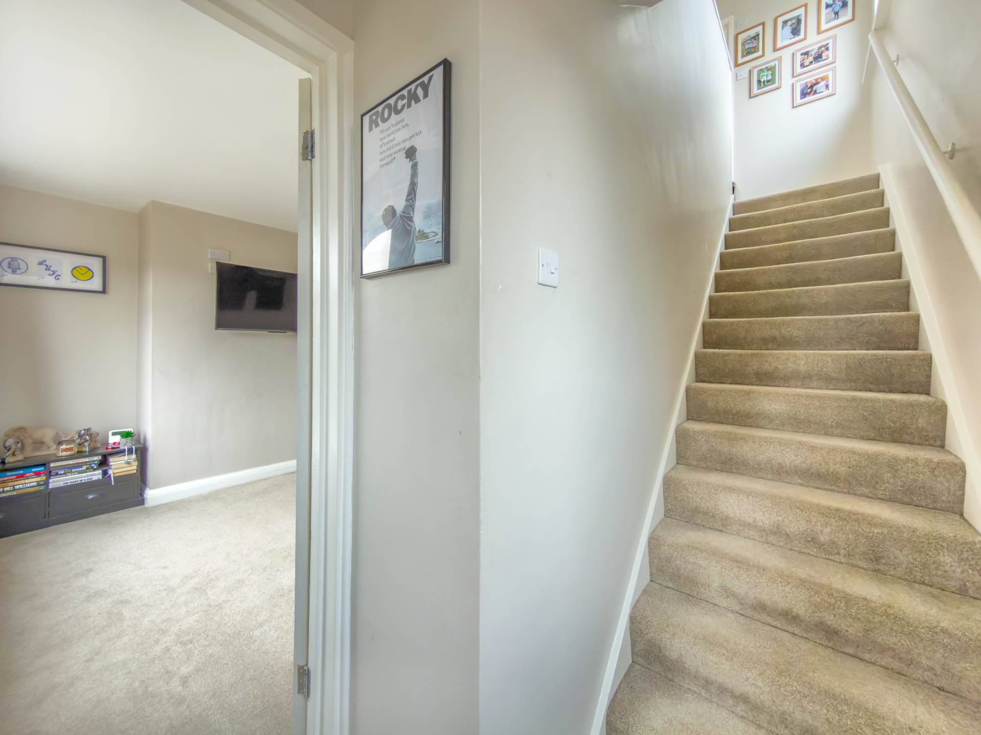 Western Avenue, Batley, Image 11