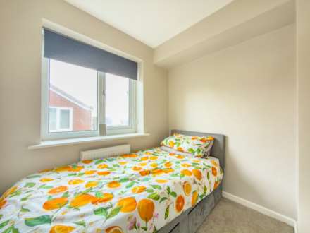 Western Avenue, Batley, Image 16