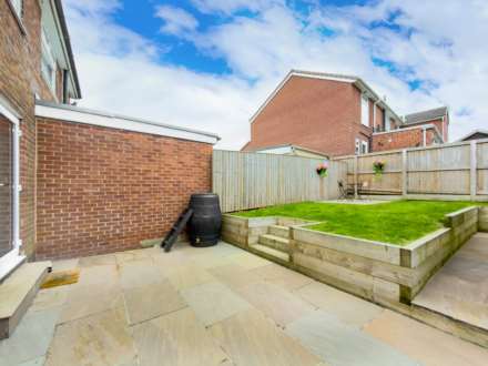 Western Avenue, Batley, Image 18