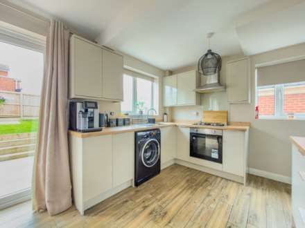 Western Avenue, Batley, Image 3