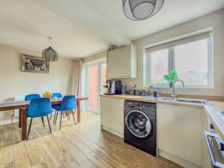 Western Avenue, Batley, Image 4