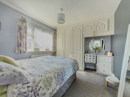 Milroyd Crescent, Birstall, Image 14