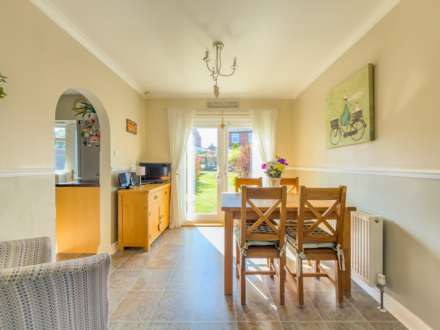 Milroyd Crescent, Birstall, Image 5