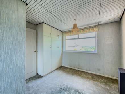 Riding Street, White Lee, Image 15