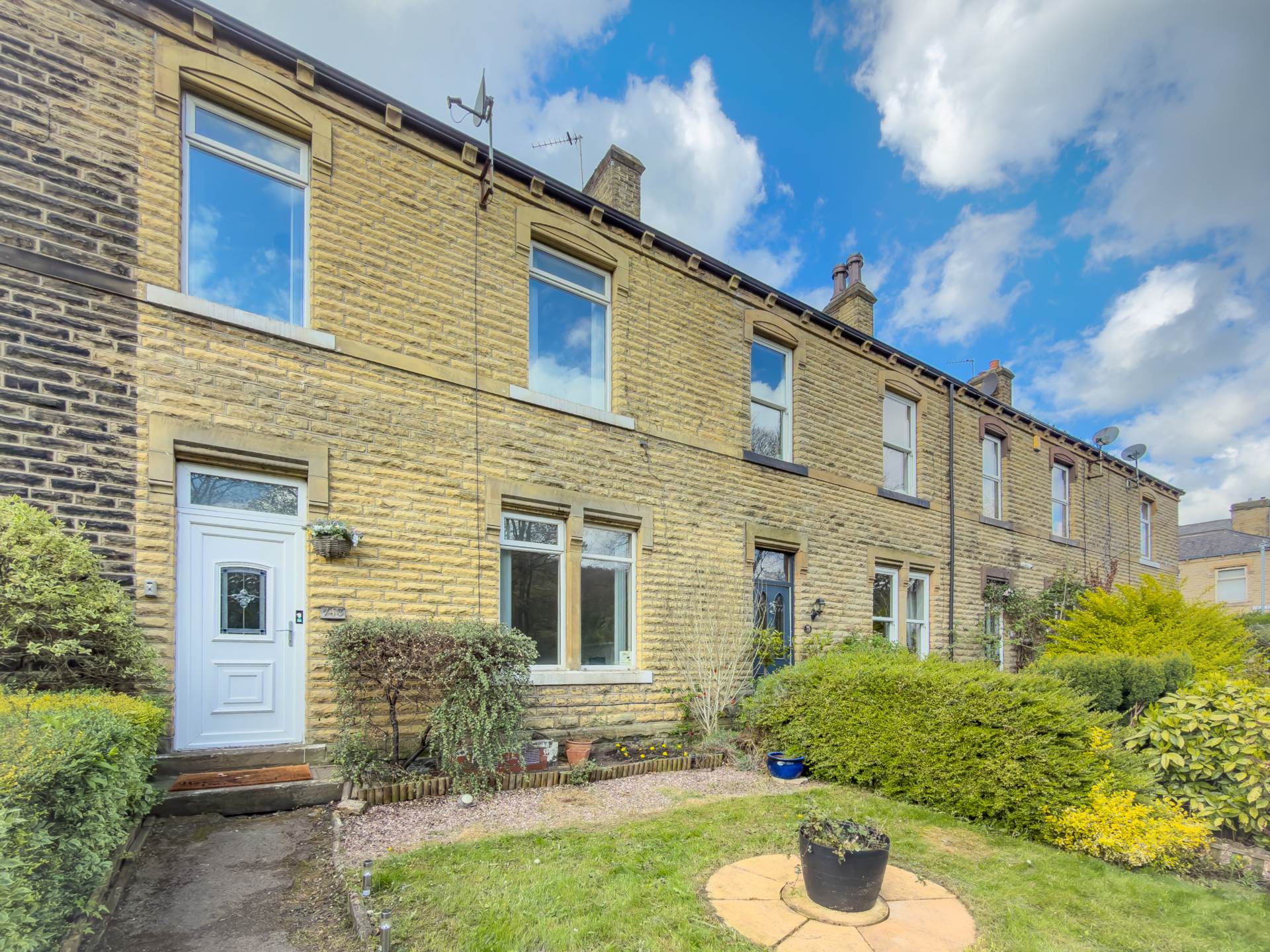 Bradford Road, Batley, Image 17