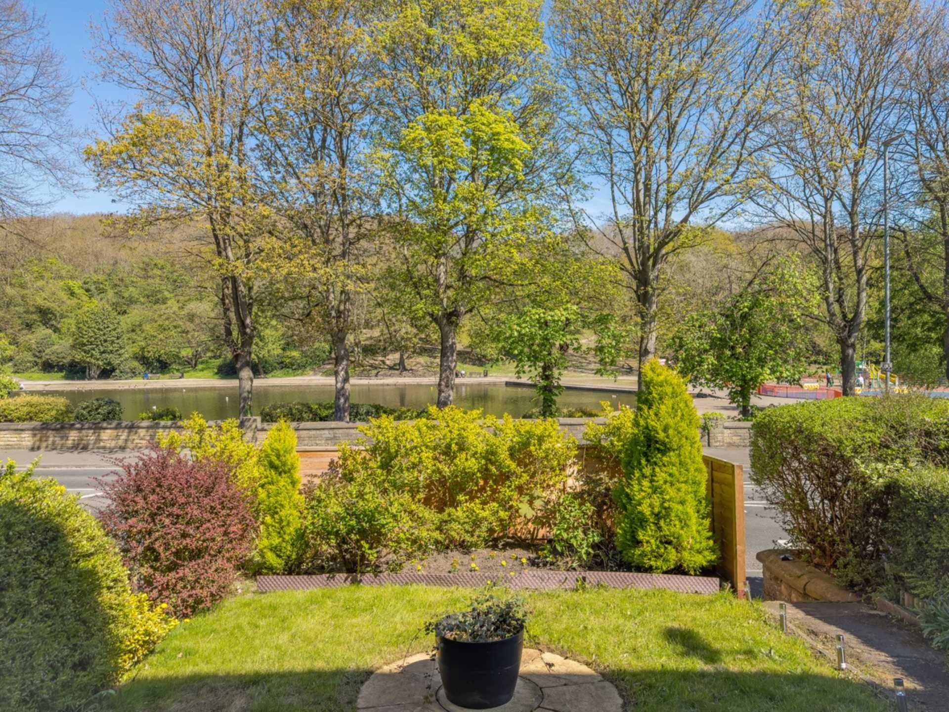 Bradford Road, Batley, Image 20