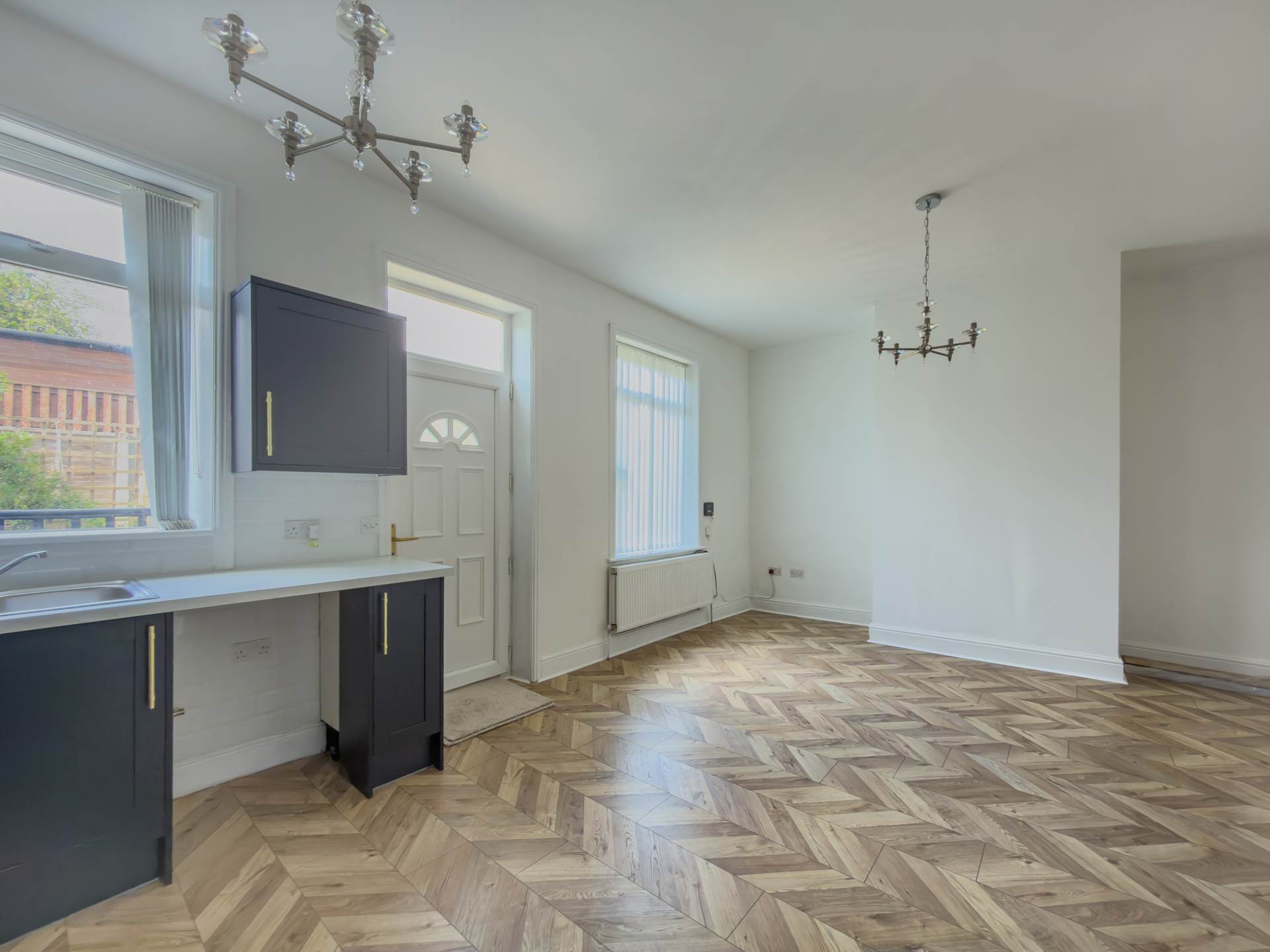 Bradford Road, Batley, Image 7